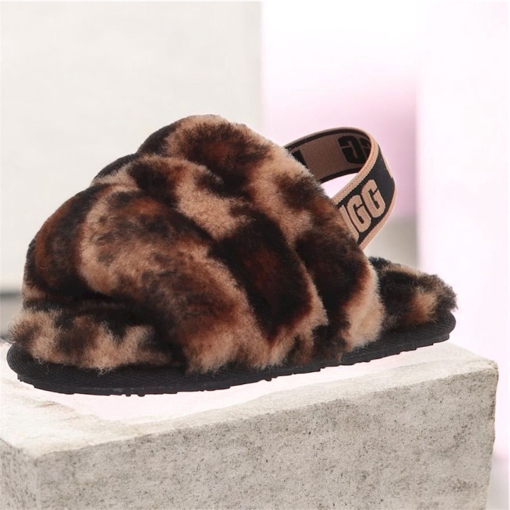 UGG Kids Animal Print Fluffy Slippers - 10 - Good Condition
